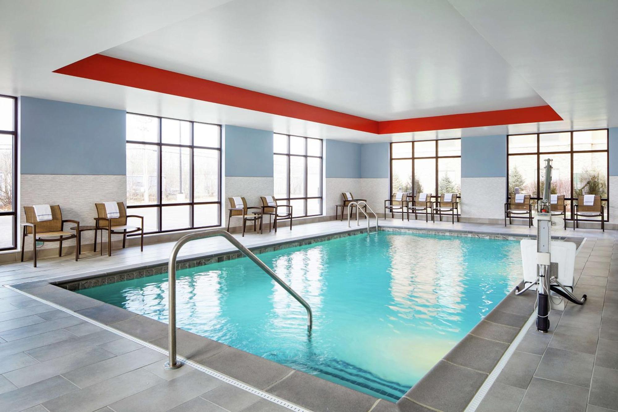 Hotel Hampton & Chicago/waukegan 3*